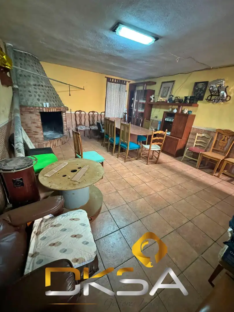 Casa en venta en Calle ATZENETA