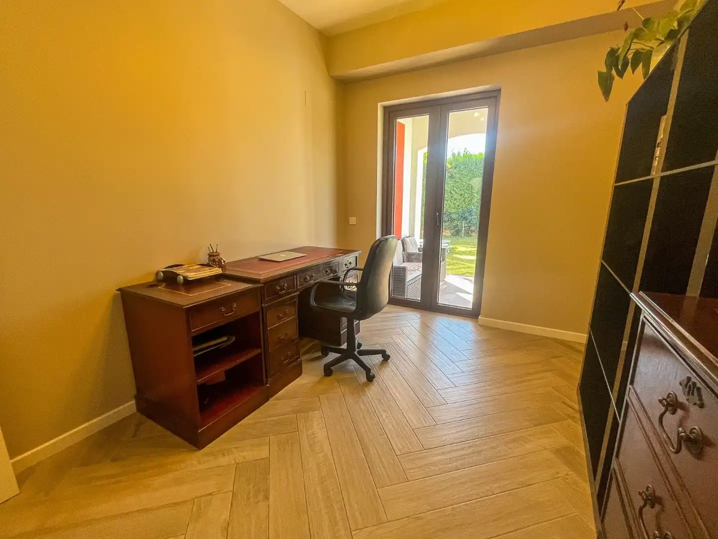 Villa con terrazza in vendita a Golf Bahía, imagen 24