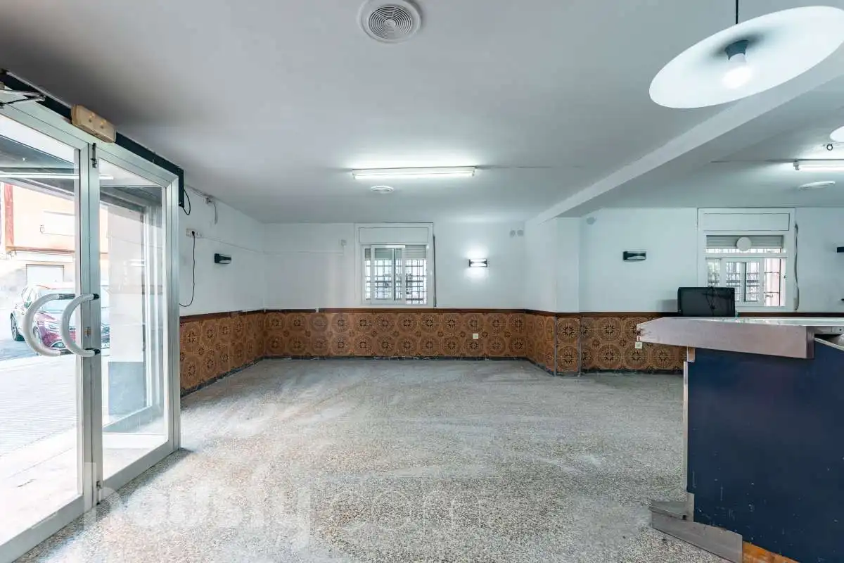 Local comercial en venda a Calle Frederic Mompou ., imagen 13