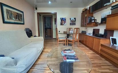 Living room of Flat for sale in Montornès del Vallès  with Air Conditioner, Parquet flooring and Balcony