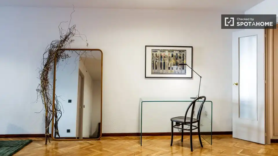 Appartamento con terrazza in affitto a Centro, imagen 4
