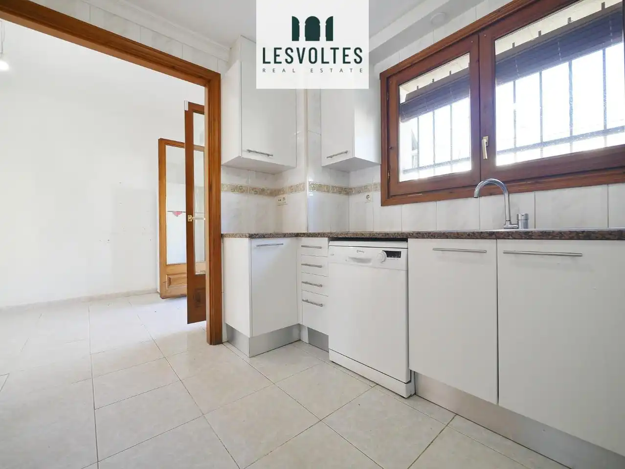 Houses for sale in Nàpols, Avinguda Catalunya