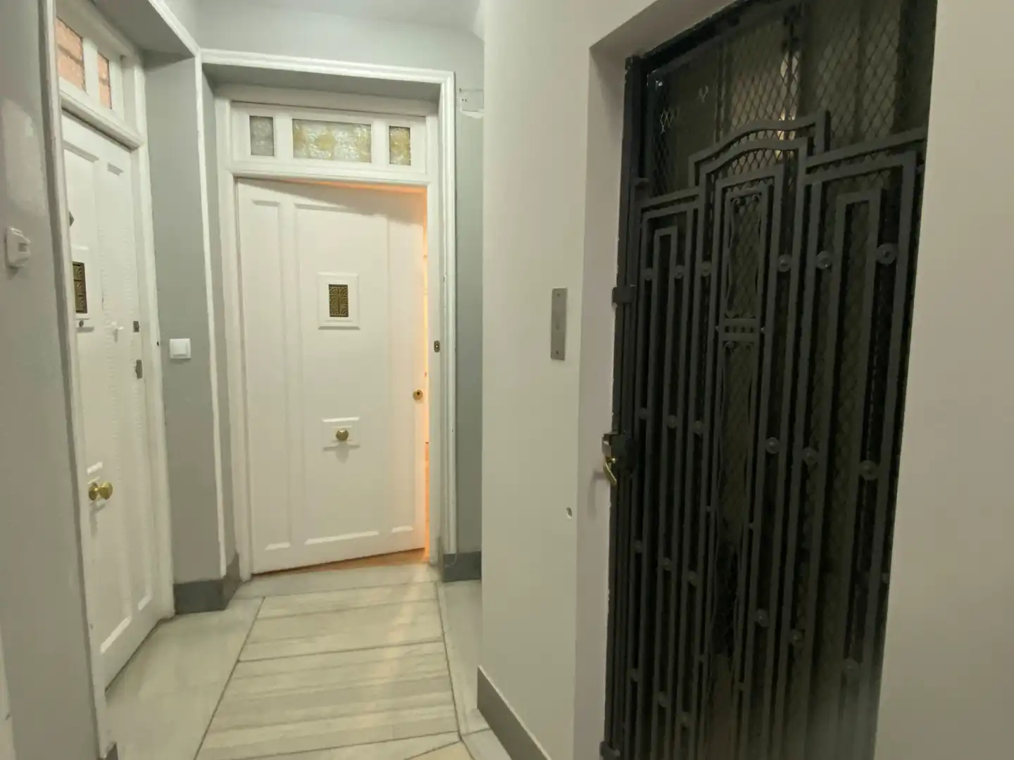 Office for rent in Madrid  with Air Conditioner, Heating and Internet