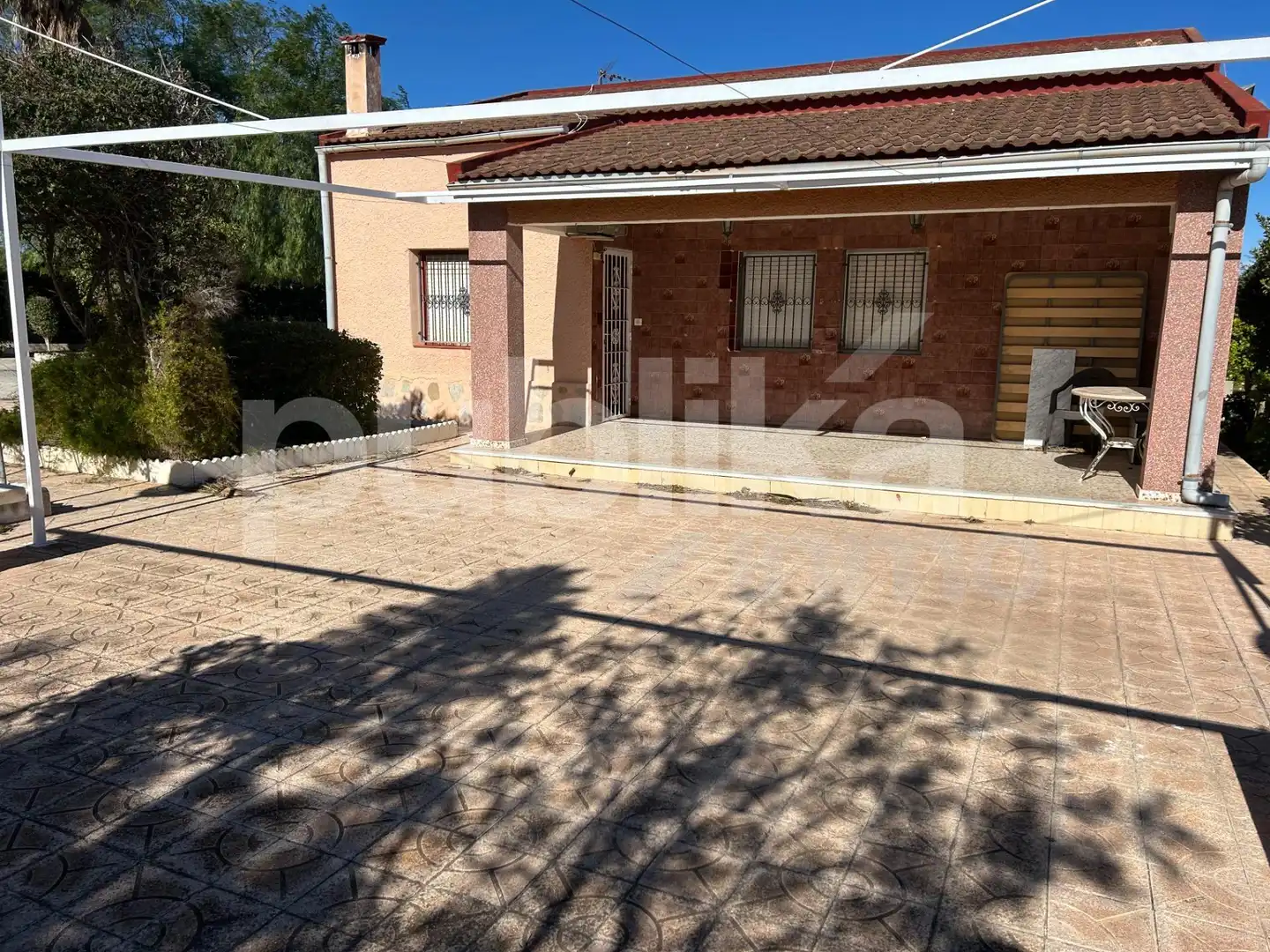 Außenansicht von Country house zum Verkauf in Elche / Elx mit Terrasse, Abstellraum und Schwimmbad