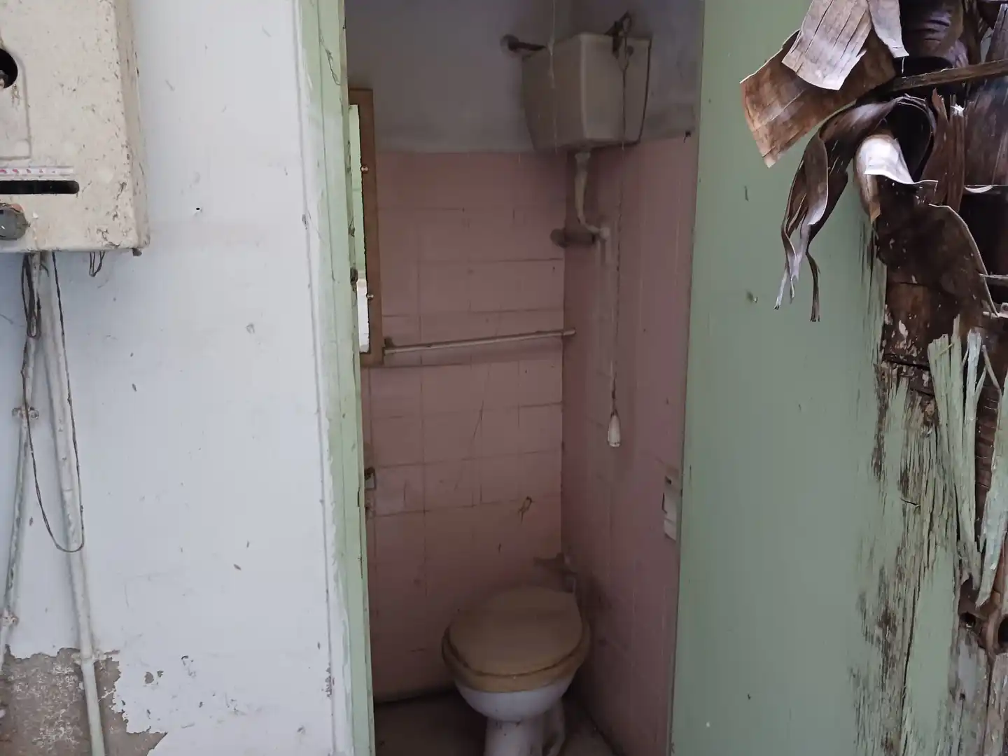 Badezimmer von Gebäude zum Verkauf in Elche / Elx