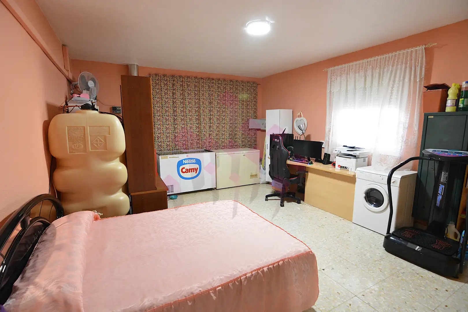 Dormitori de Casa o xalet en venda en Ciudad Real amb Aire condicionat, Calefacció i Jardí privat