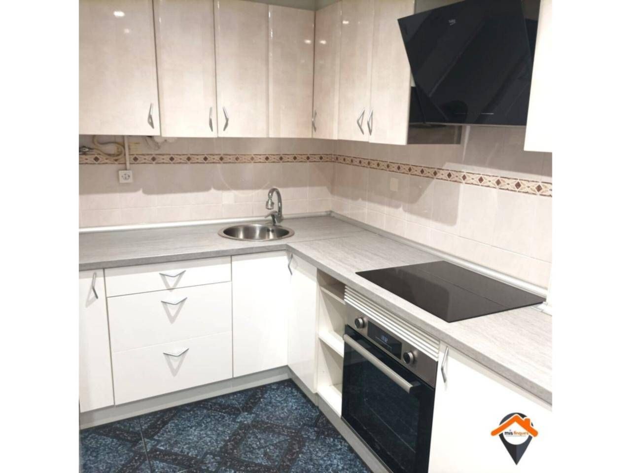 Cocina de Piso en venta en Sabadell con Balcón