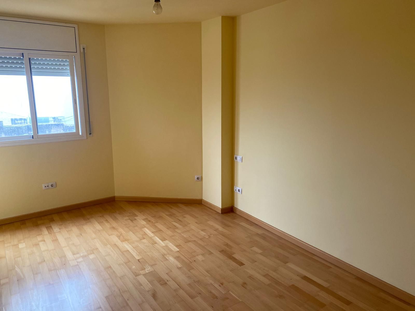 Dormitori de Casa adosada en venda en Torrebesses amb Calefacció, Parquet i Forn