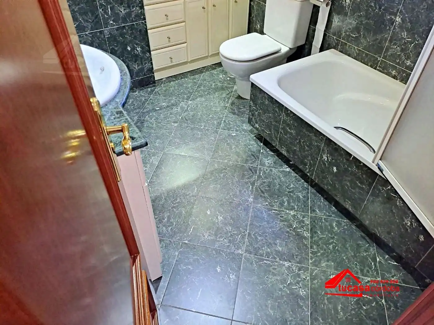 Bathroom of Country homes for sale in Córdoba  with Storage room and Swimming Pool