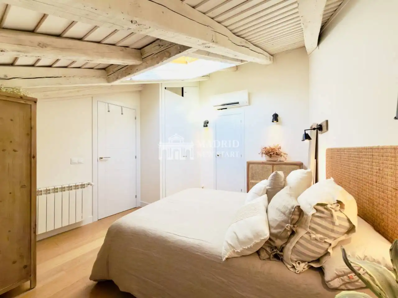 Dúplex de alquiler en Calle Conde Duque, Universidad - Malasaña