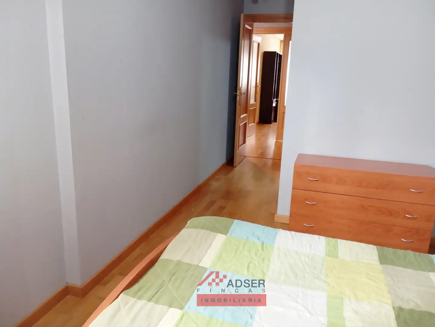 Habitación de Piso en venta en Lardero con Calefacción, Parquet y Trastero