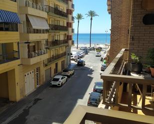 Vista exterior de Apartament de lloguer en Santa Pola amb Aire condicionat, Terrassa i Es permeten mascotes