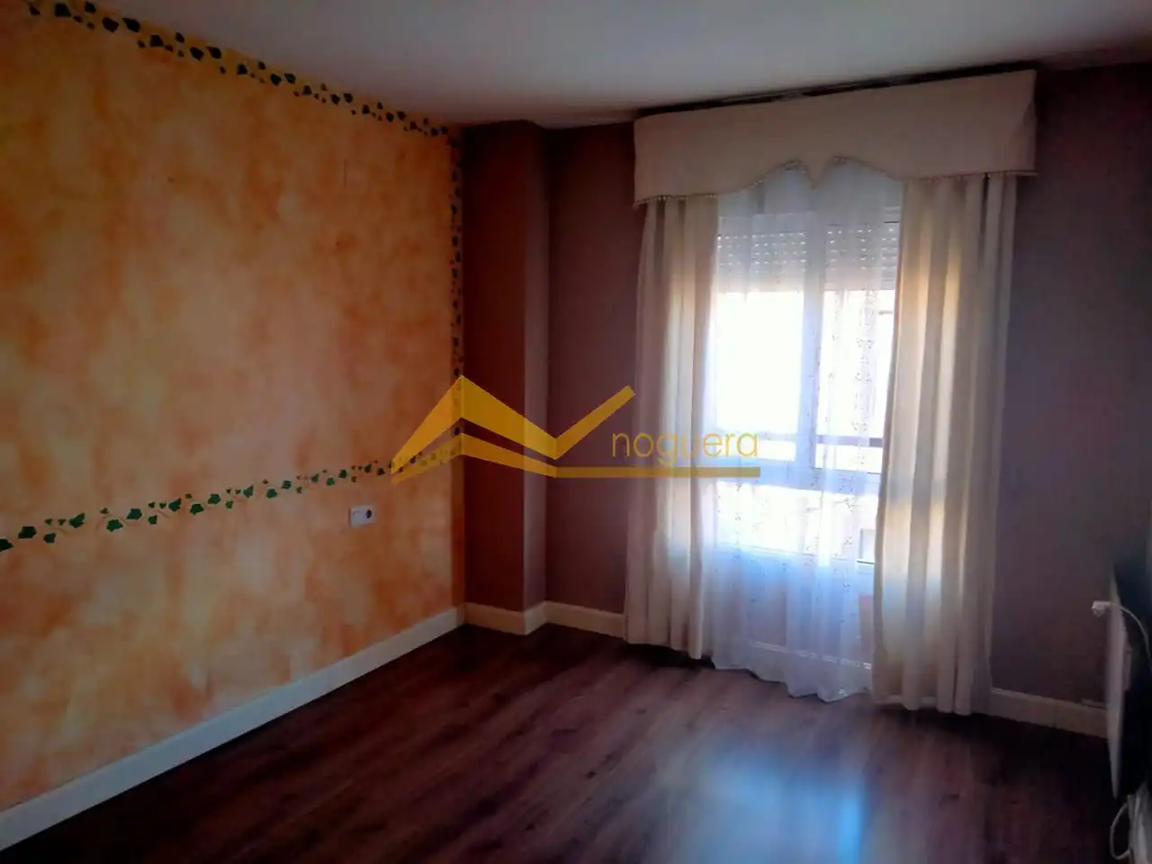 Schlafzimmer von Wohnung zum Verkauf in Guarromán mit Heizung und Balkon