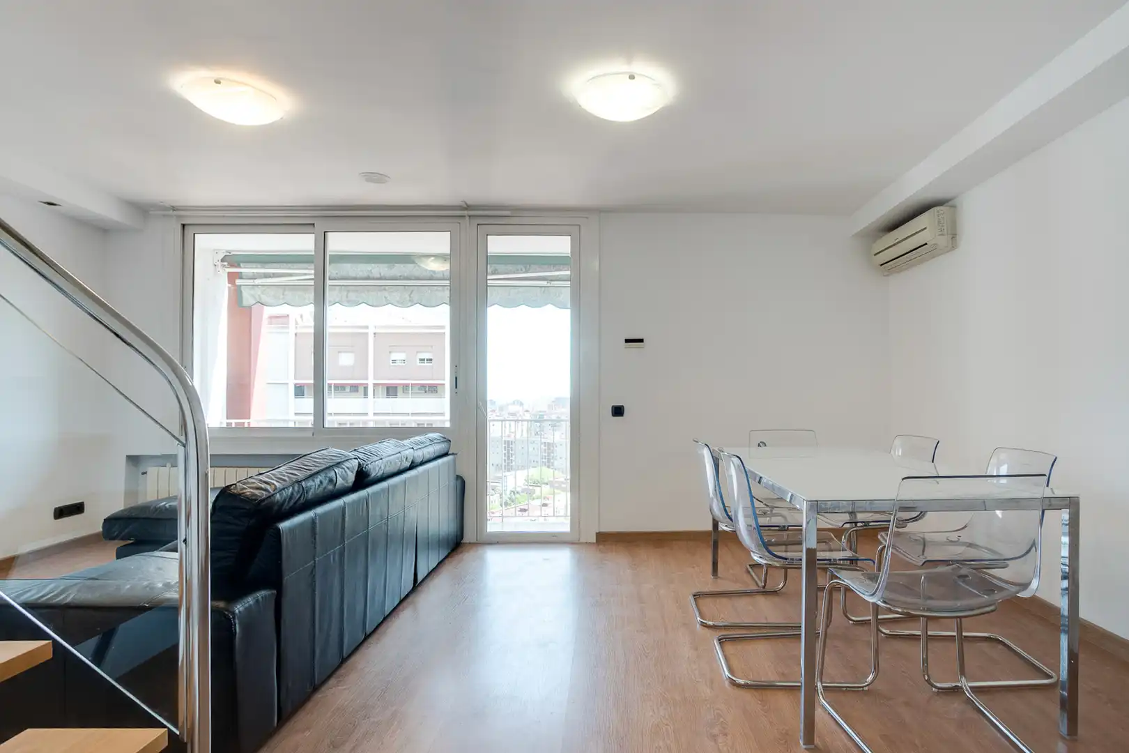 Living room of Duplexes for sale in Barcelona  with Heating and Balcony