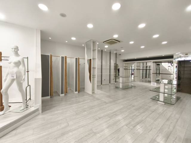 Local comercial en Alquiler en Jesuitas