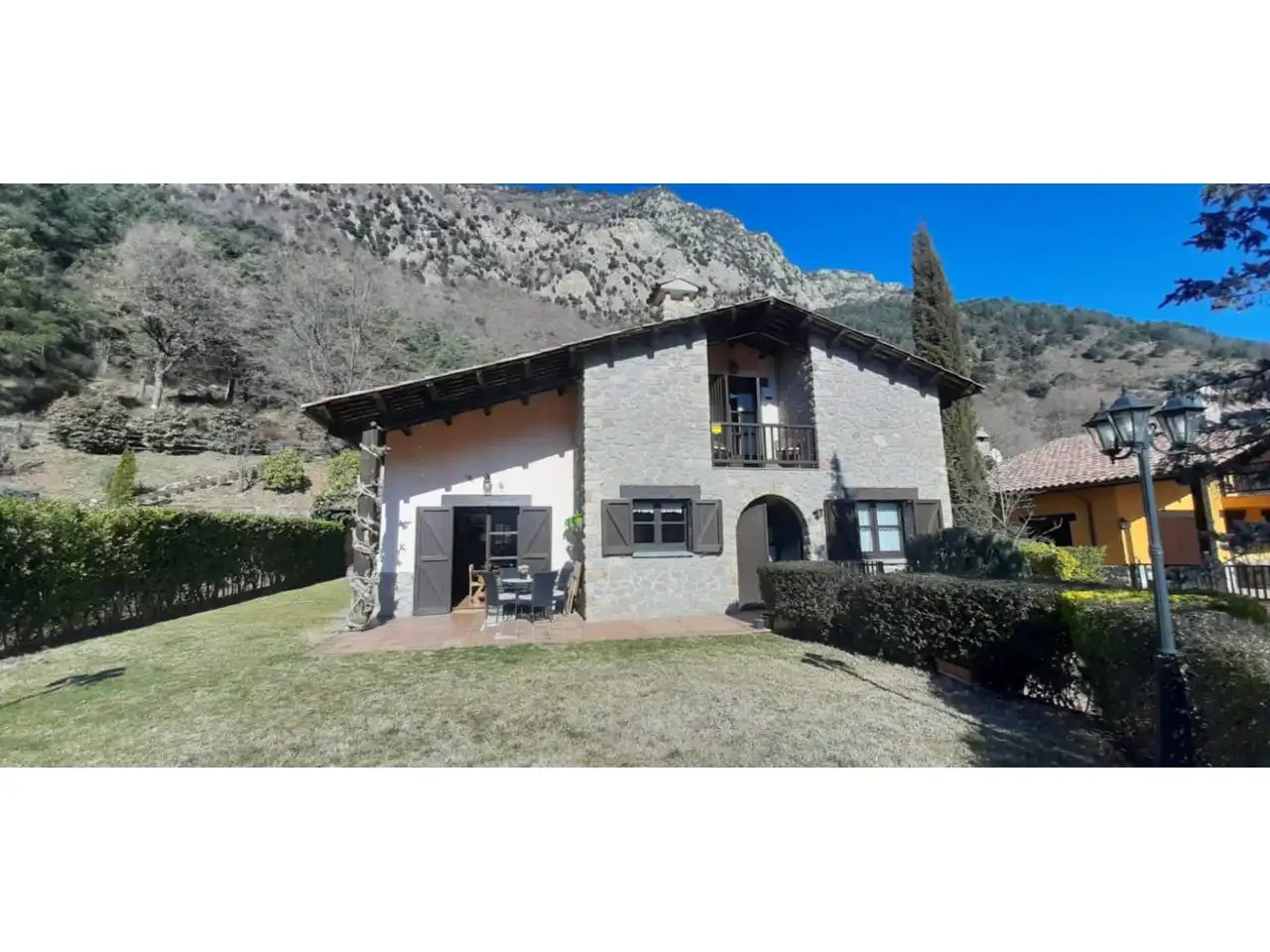 Vista exterior de Casa o chalet en venta en Castell de l'Areny con Calefacción, Jardín privado y Terraza