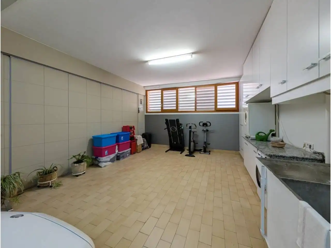Houses for sale in Banyoles  with Air Conditioner, Heating and Private garden