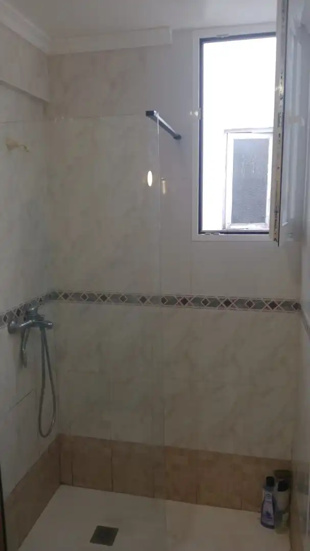 Baño de Ático para compartir en Almería con Terraza, Amueblado y Horno