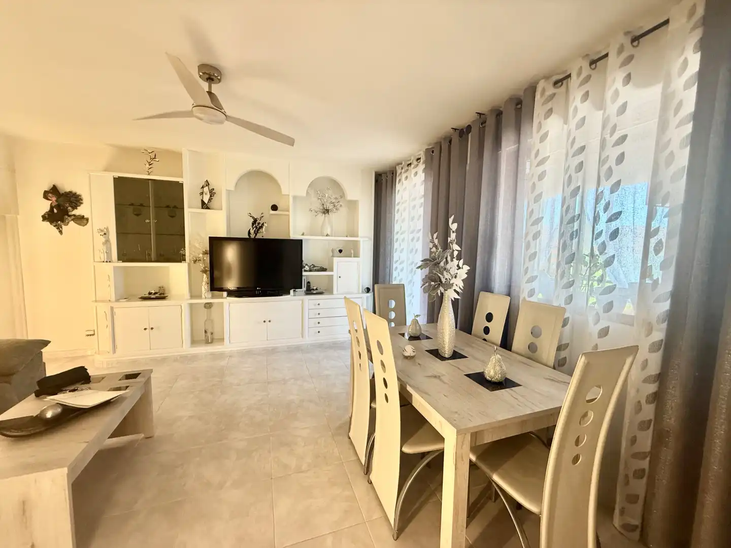 Dining room of Flat for sale in Madrid  with Heating, Terrace and Furnished