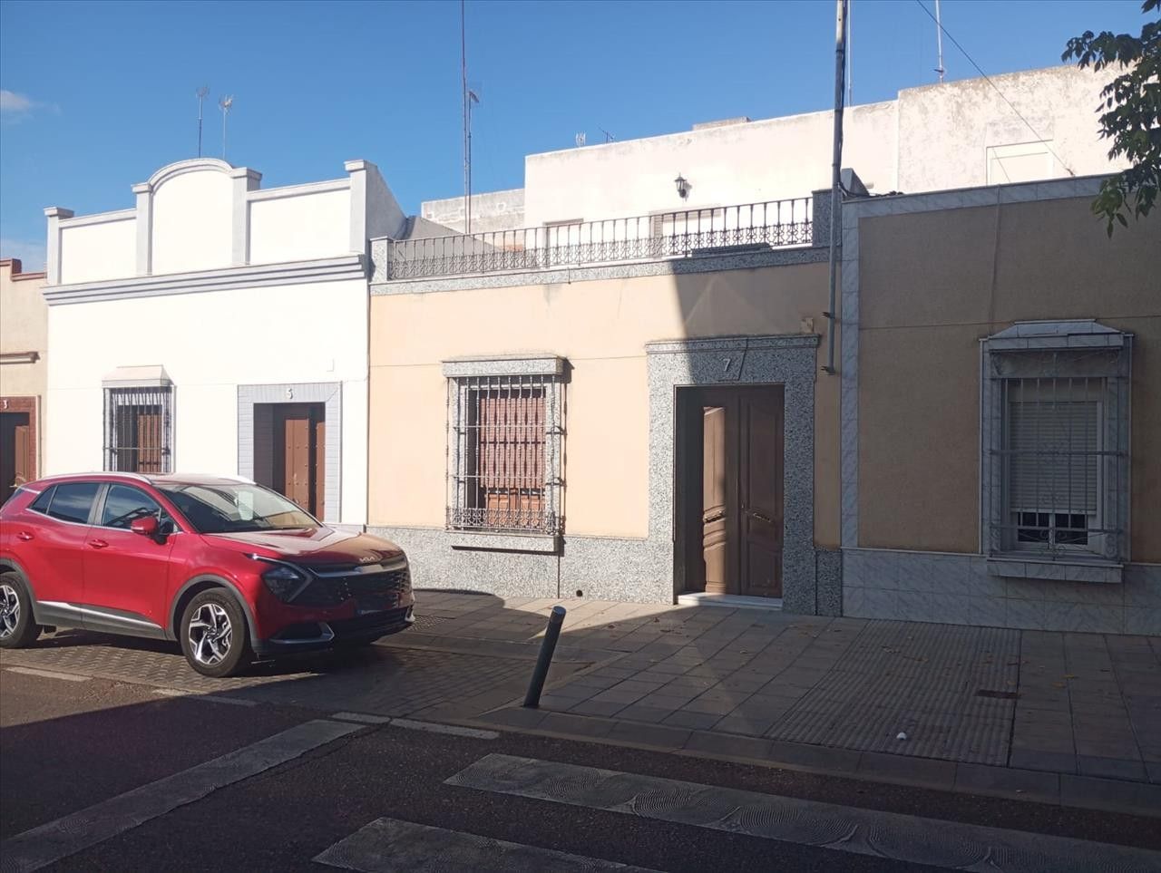 Exterior view of House or chalet for sale in Almendralejo