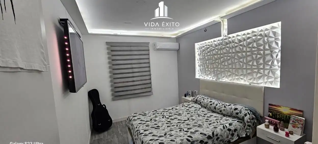 Schlafzimmer von Wohnung zum Verkauf in Linares mit Balkon