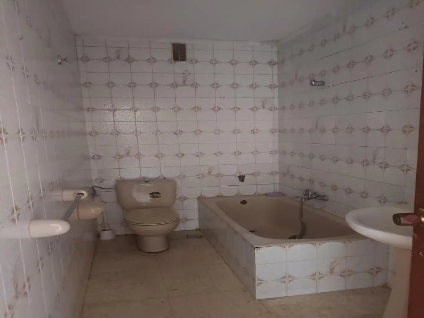 Badezimmer von Maisonette zum Verkauf in Sarria mit Abstellraum