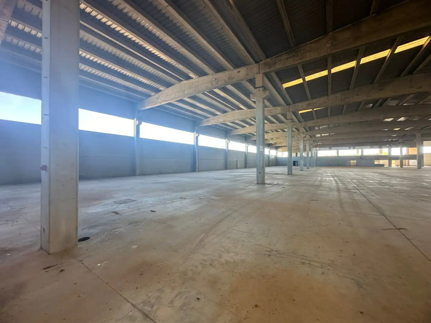 Nave industrial de alquiler en Villargordo del Cabriel con Alarma