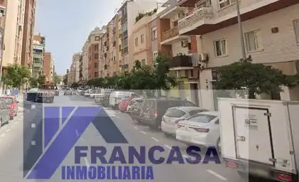 Oficina en venta en Los Castillejos - La Trinidad