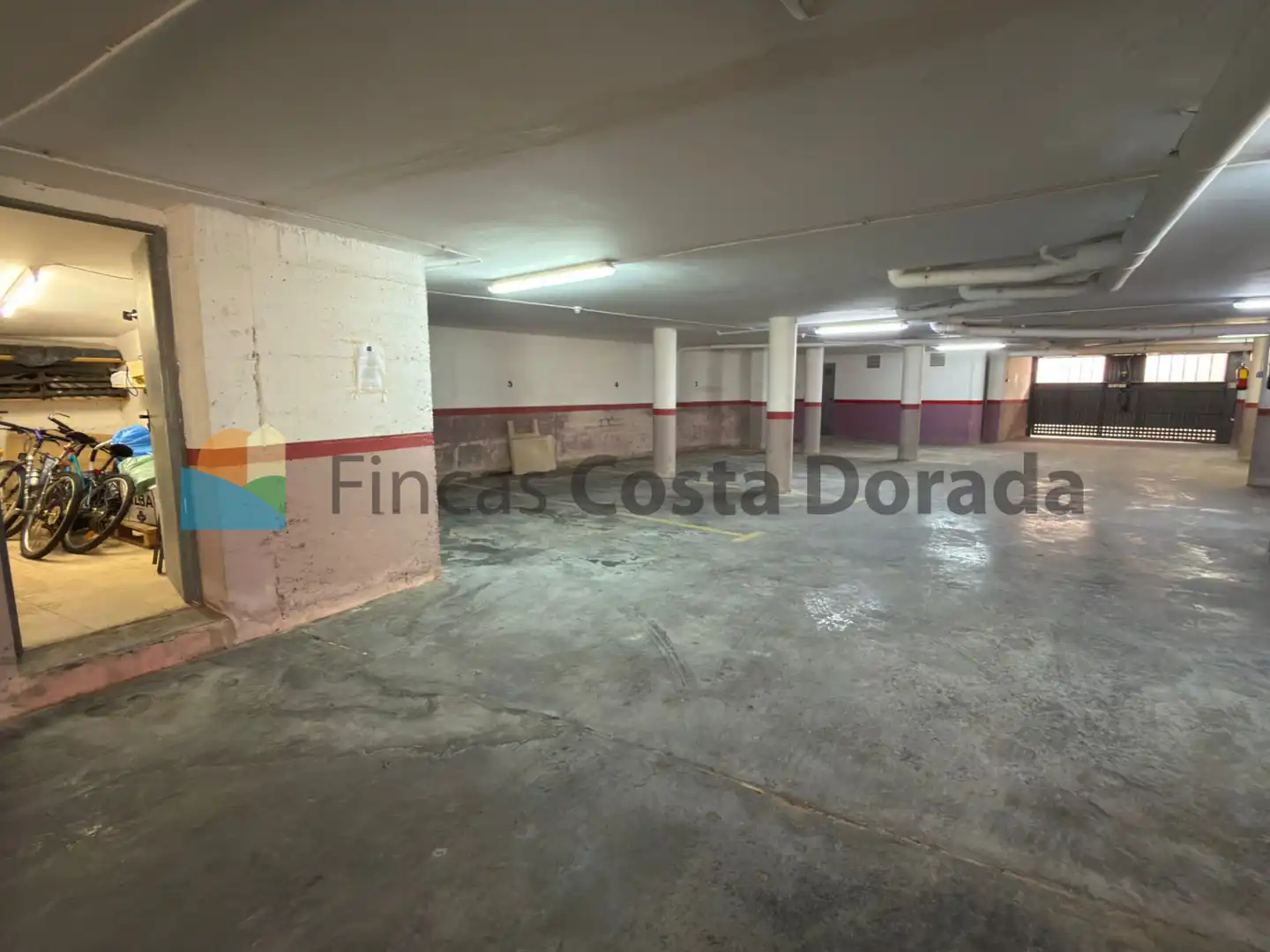 Parking de Planta baja en venta en Cubelles con Aire acondicionado, Calefacción y Jardín privado