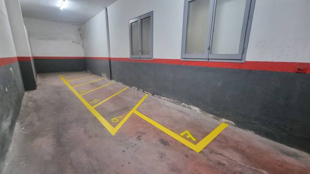 Garaje en Alquiler en Carrer de Francesc Layret, 118 en Centre