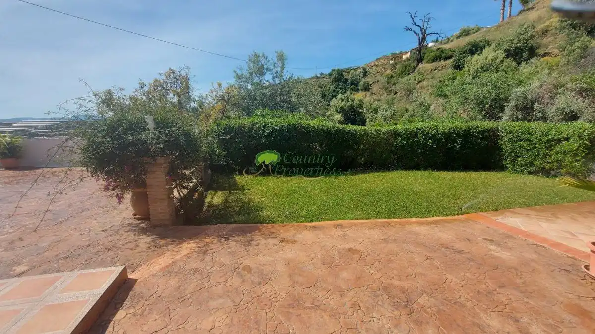 Jardí de Finca rústica de lloguer en Algarrobo amb Terrassa, Traster i Moblat