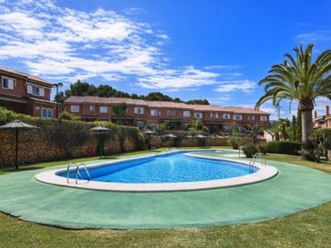 Adossat amb balcó en venda a Viejo de Altea