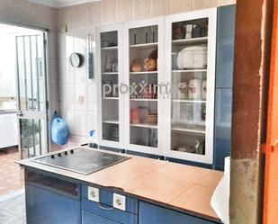 Kitchen of Flat for sale in  Sevilla Capital