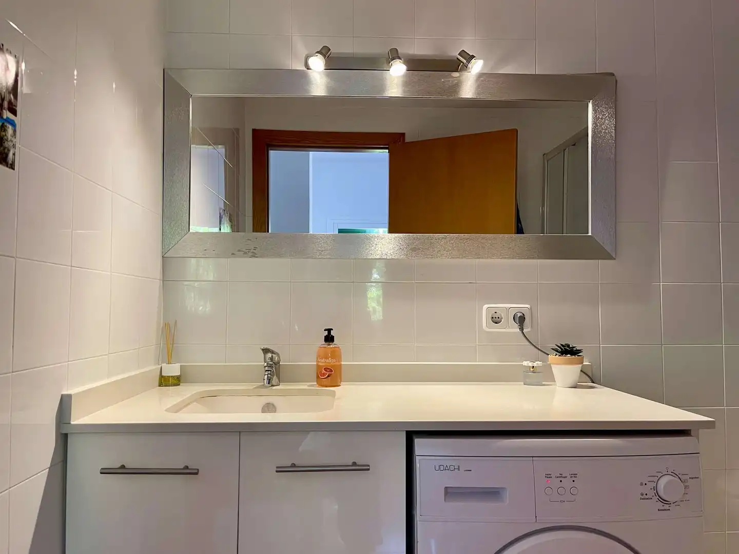 Bathroom of Flat for sale in Son Servera  with Air Conditioner, Furnished and Balcony