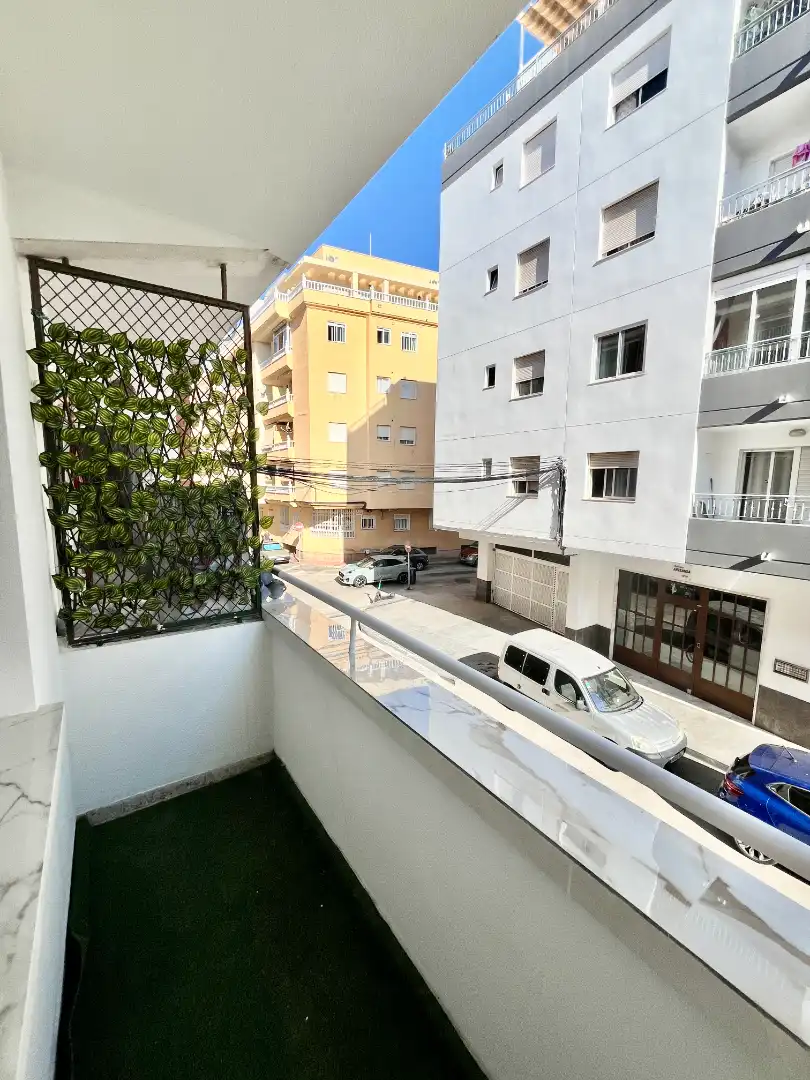 Terrassa de Pis en venda en Torrevieja amb Terrassa, Rentadora i Balcó