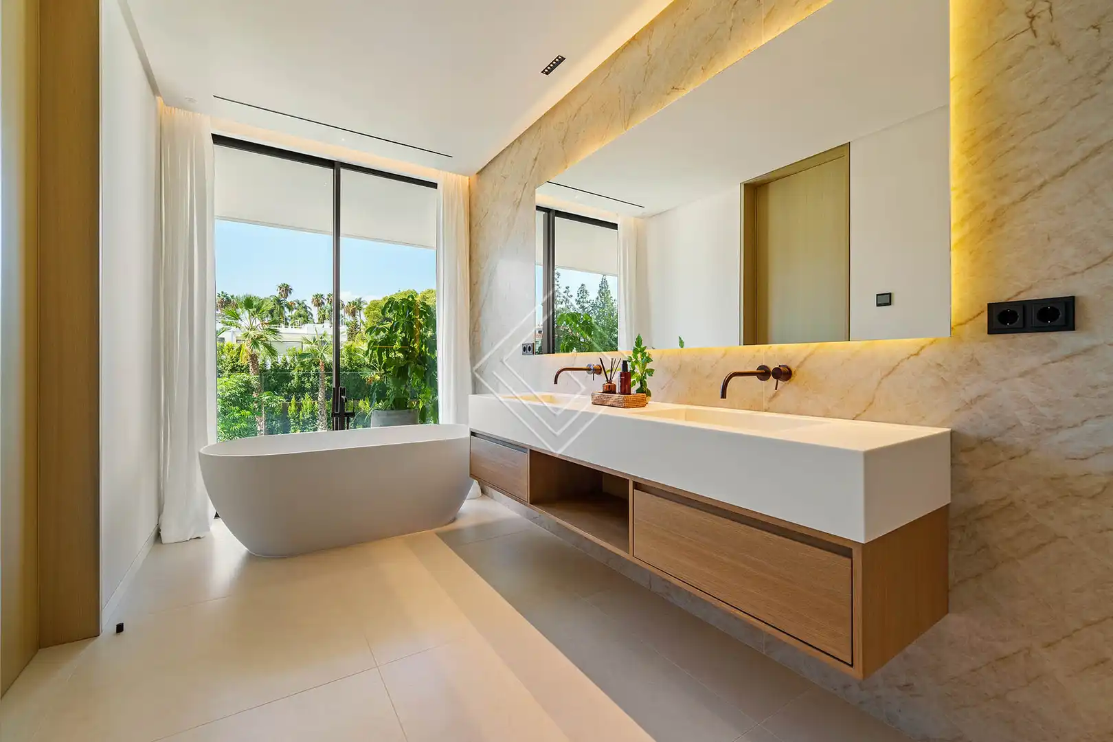 Chalet con piscina en venta en Milla de Oro, imagen 23
