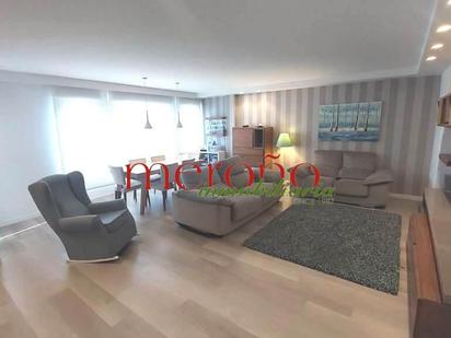 Sala d'estar de Àtic en venda en Elche / Elx amb Balcó