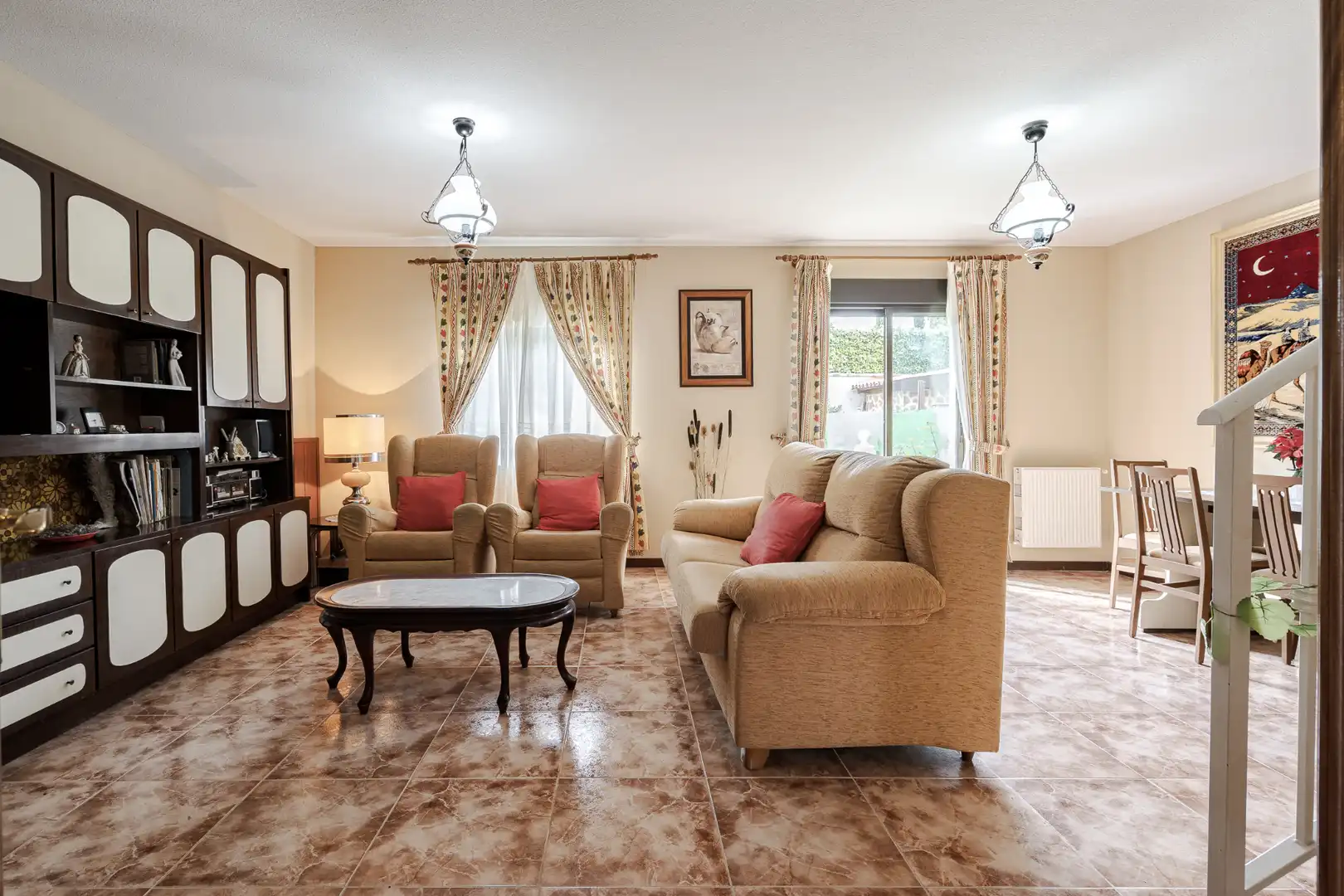 Sala de estar de Casa adosada en venta en Torija con Calefacción, Jardín privado y Trastero