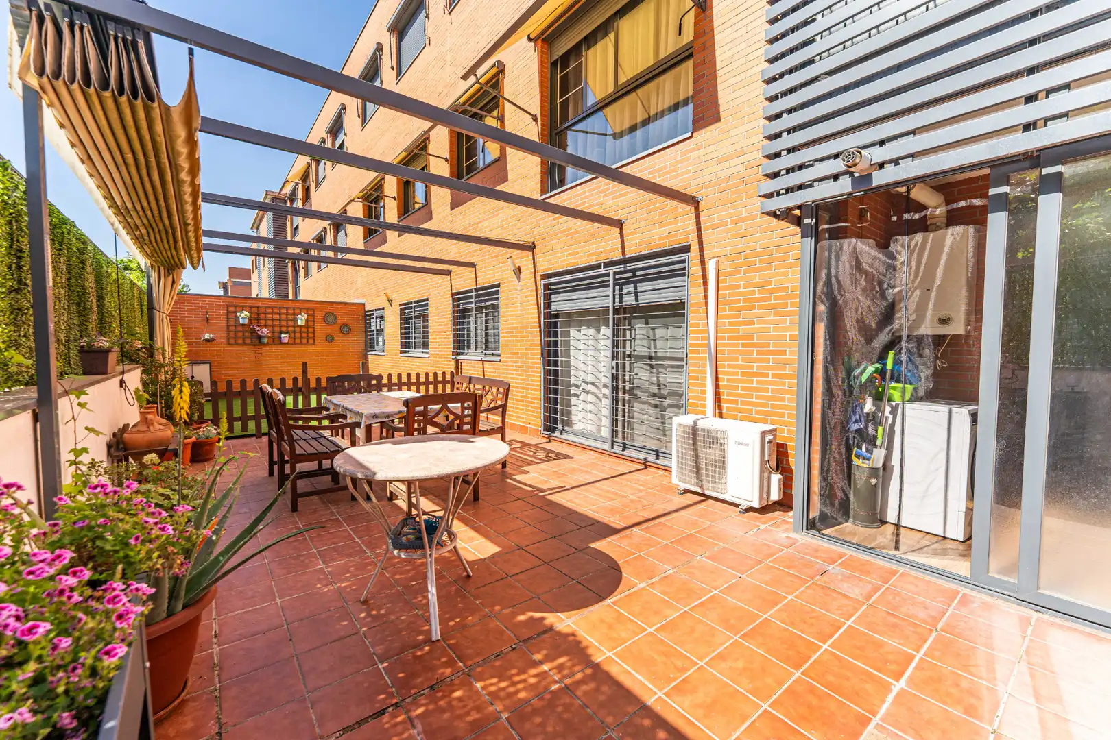 Terrace of Ground floor for sale in Arroyomolinos (Madrid)  with Air Conditioner, Heating and Private garden