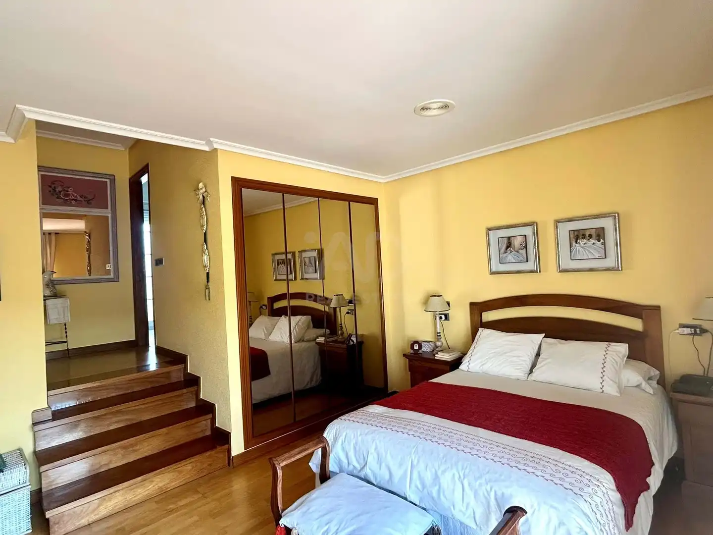 Bedroom of Houses for sale in Santovenia de la Valdoncina  with Heating and Terrace