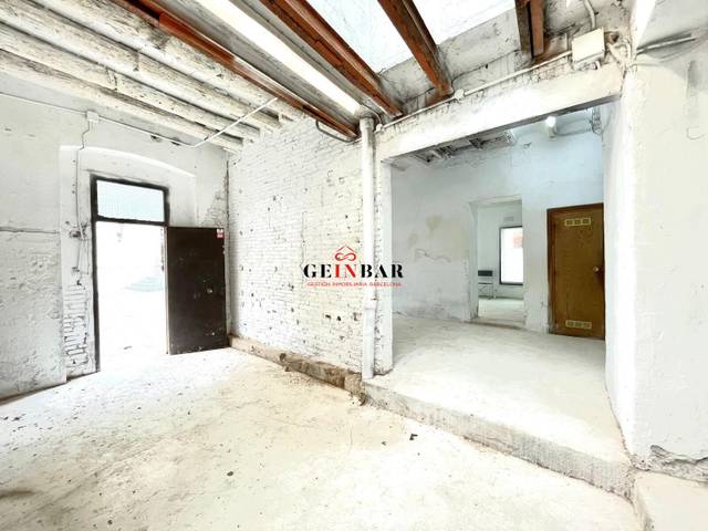 Local comercial en Venta en  CONSELL DE LA VILA en Sarrià