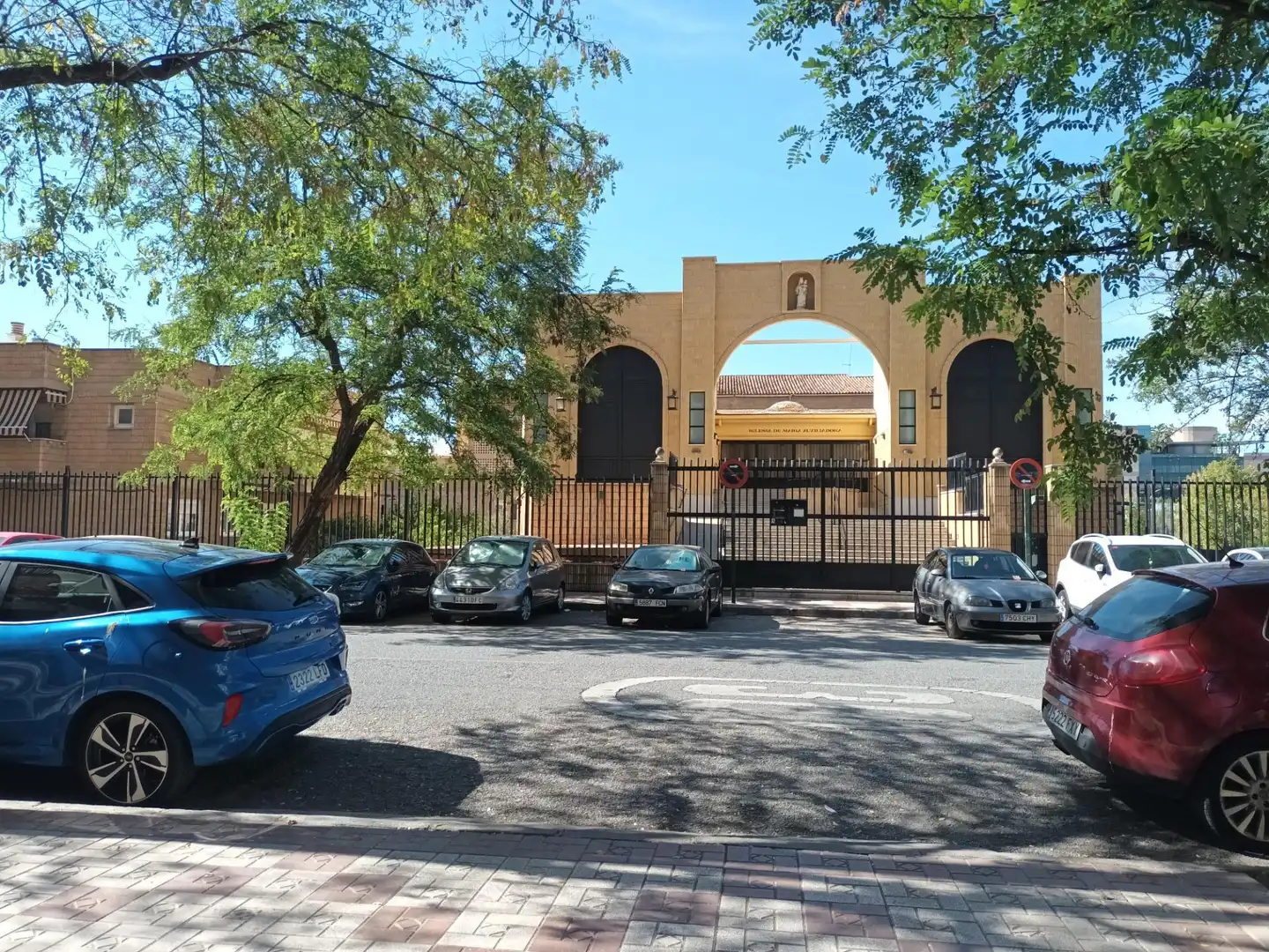 Vista exterior de Garatge en venda en Granada