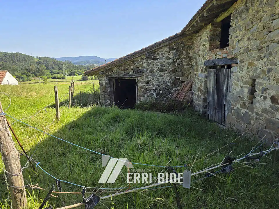 Country house zum Verkauf in Maruri-Jatabe mit Privatgarten und Abstellraum