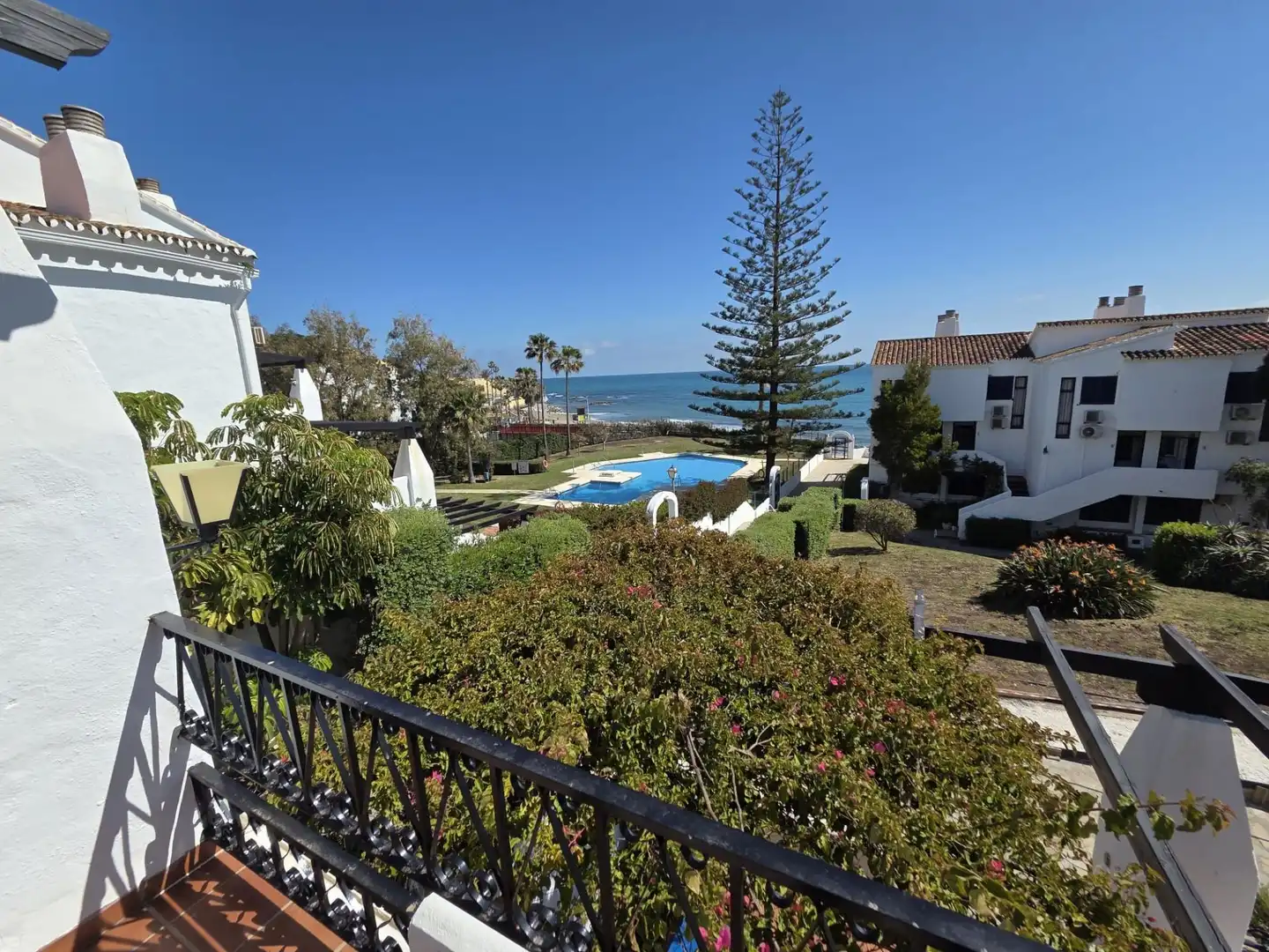 Apartament amb piscina en venda a Calahonda, imagen 14