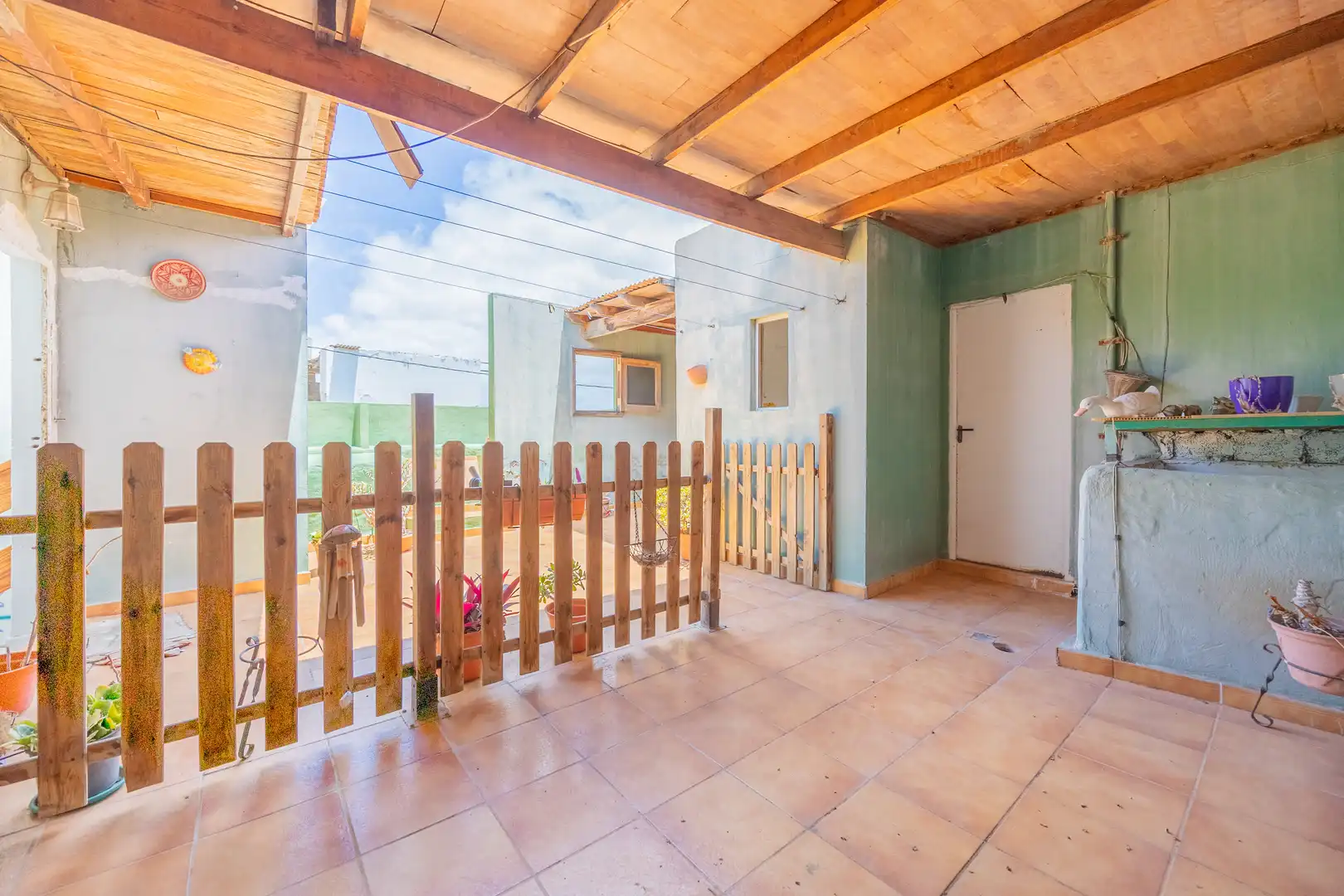 Vista exterior de Casa o xalet en venda en Telde amb Terrassa, Traster i Balcó