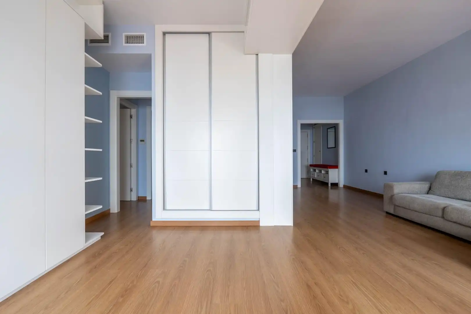 Habitación de Piso en venta en Motril con Terraza y Piscina comunitaria