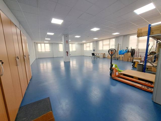 Local comercial en Alquiler en La Serreta