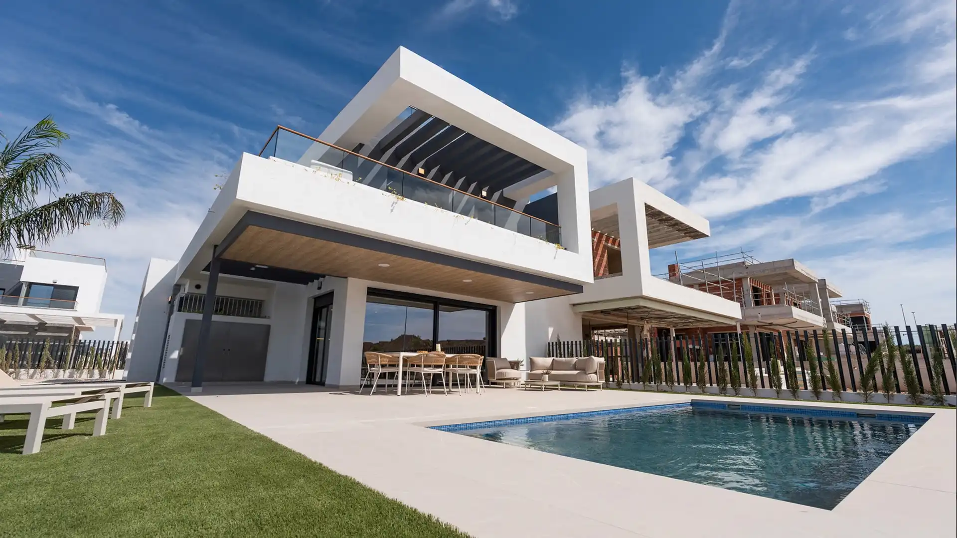 Vista exterior de Planta baja en venta en Torrevieja con Aire acondicionado, Terraza y Piscina