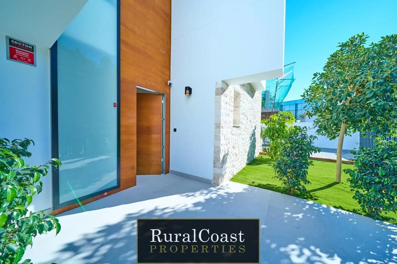 Detached house with pool for sale in Balcon de Ponoig, imagen 2