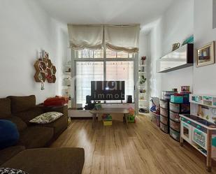 Living room of Planta baja for sale in  Barcelona Capital  with Air Conditioner and Terrace